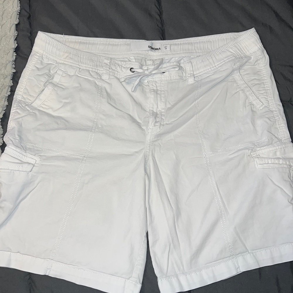 Sonoma brand cargo shorts